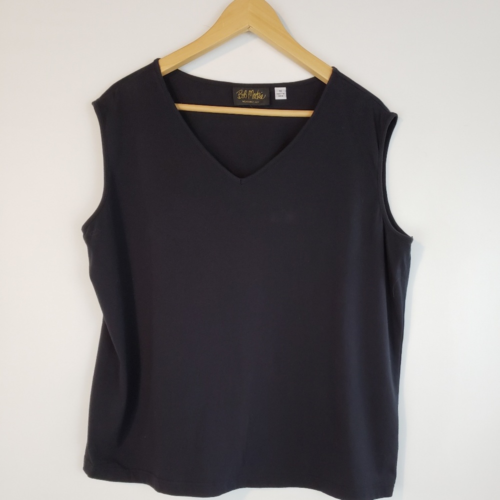 Bob Mackie Perfect Basic Layer Shell Tank - Picture 2 of 5